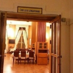 17587349792048018189